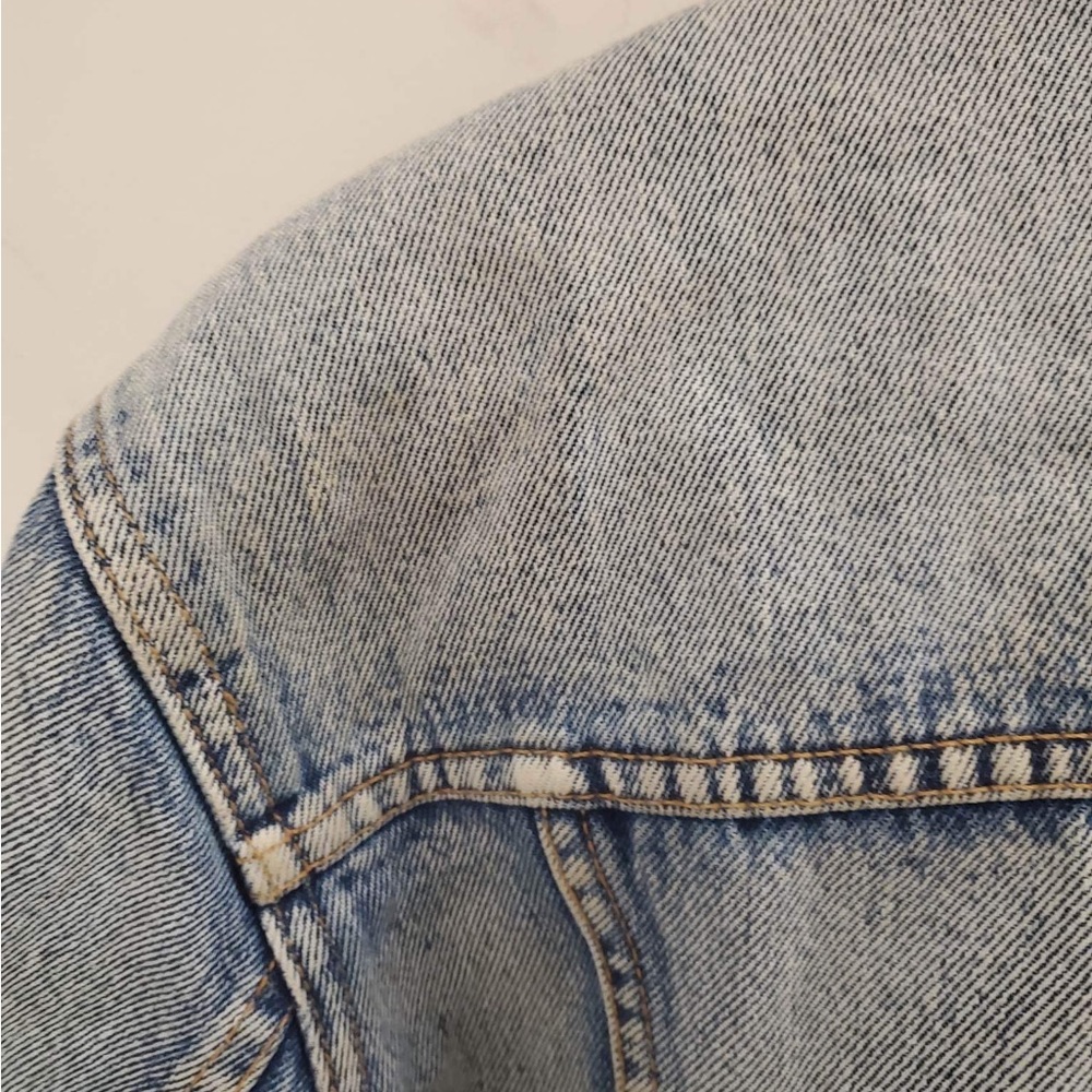 Levi's Men's Vintage Fit Trucker Jacket - Picture 6 of 12